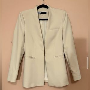 Zara Ecru Slim Blazer - as seen on Kate Middleton!